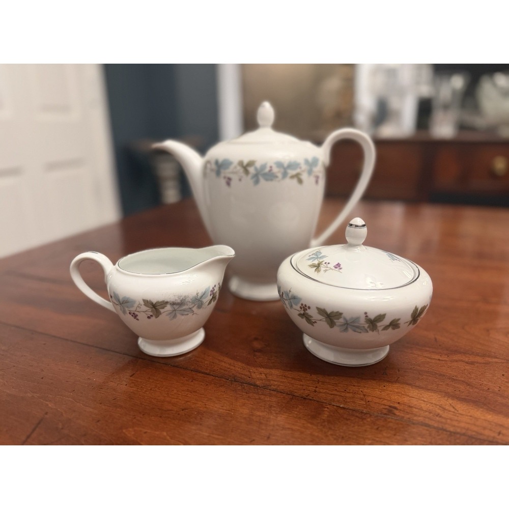 Max Schoenfeld Fine China of Japan VINTAGE 6701 Coffee Pot Creamer Sugar Set MS